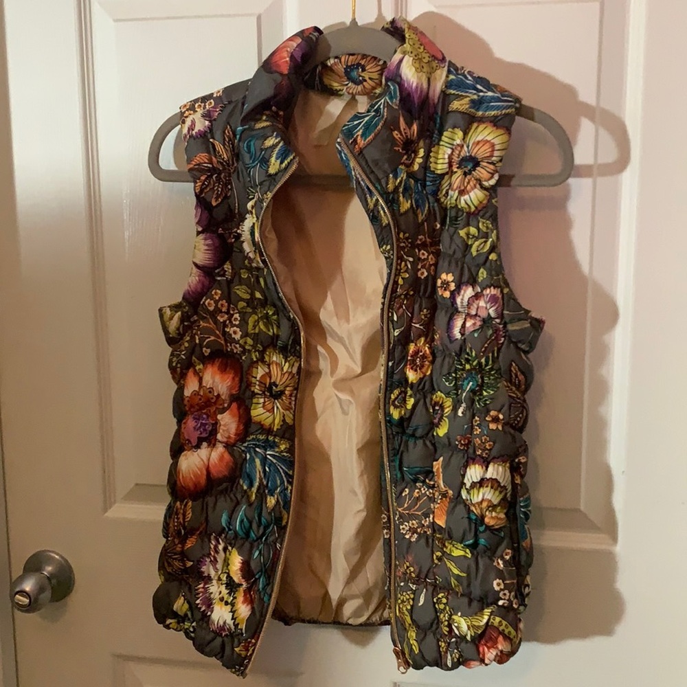 Anthropologie floral vest